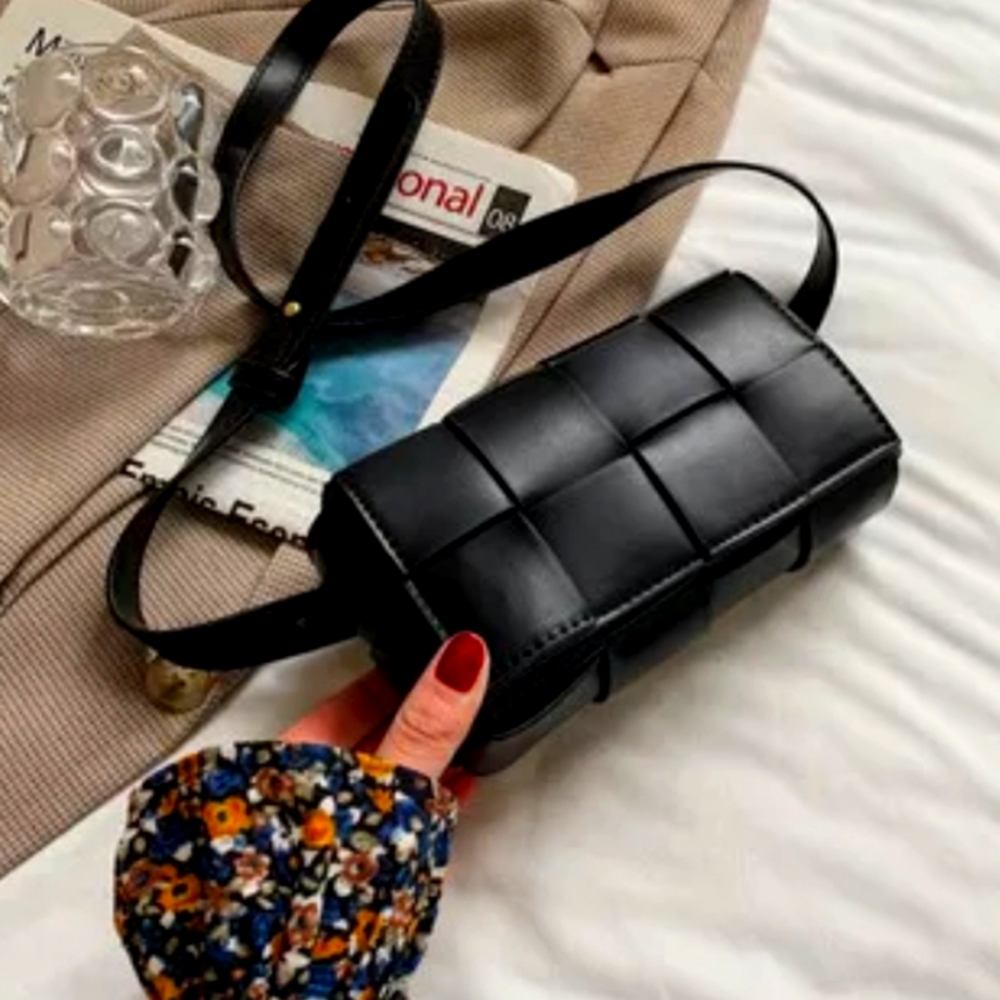 New  Erica black cross body bag
